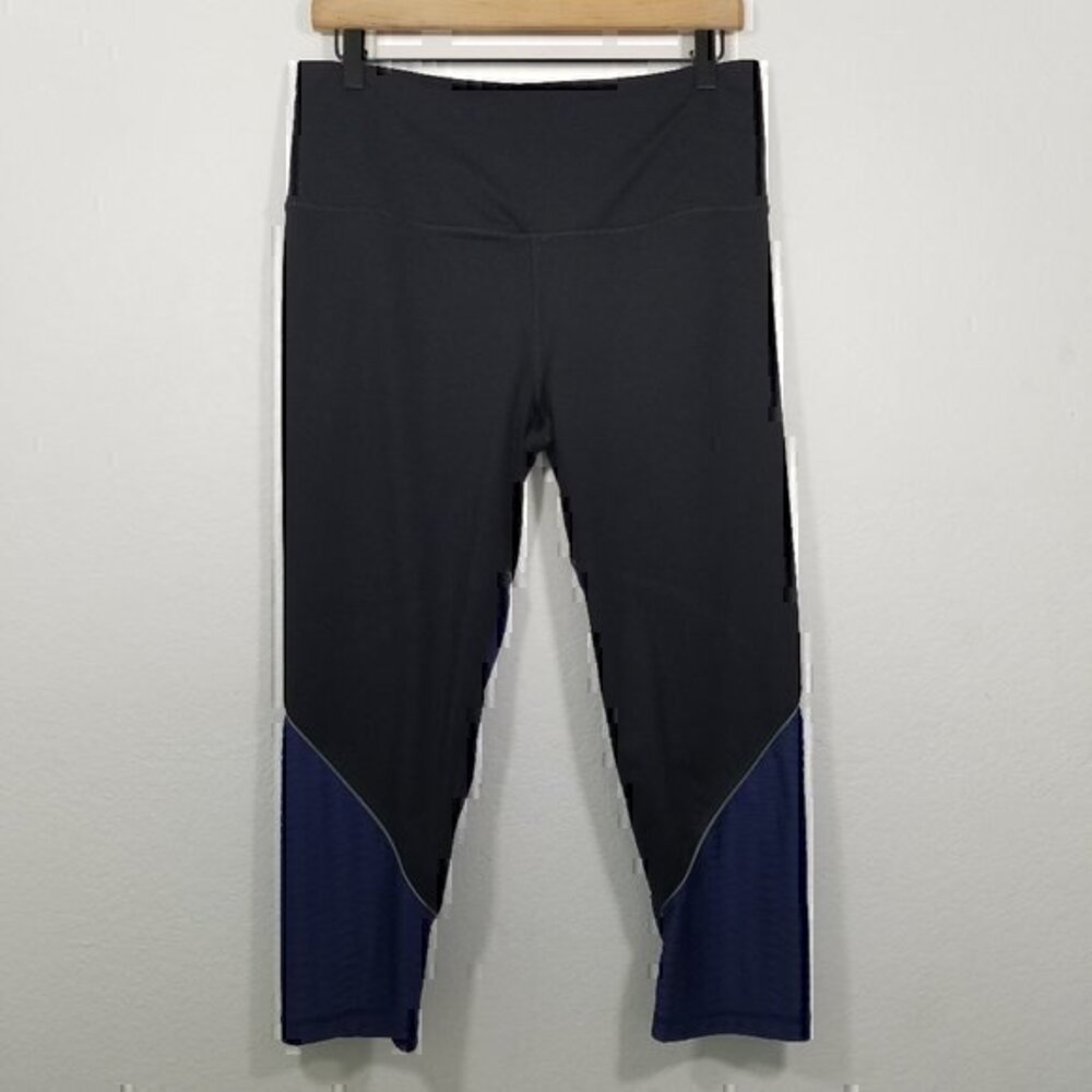 Victoria's Secret Sport Crop Legging Size L